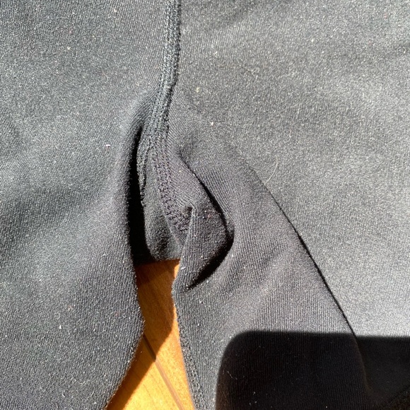 Lululemon Groove Shorts - Picture 4 of 5